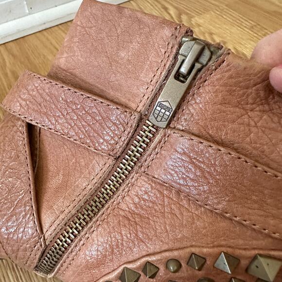 Vince Camuto Biker Marcin Grunge Brown Leather Moto Ankle Boots Studded Women 8B - Picture 9 of 15